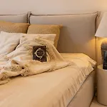 Shellter By 2homerent *