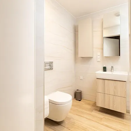 Shellter By 2homerent