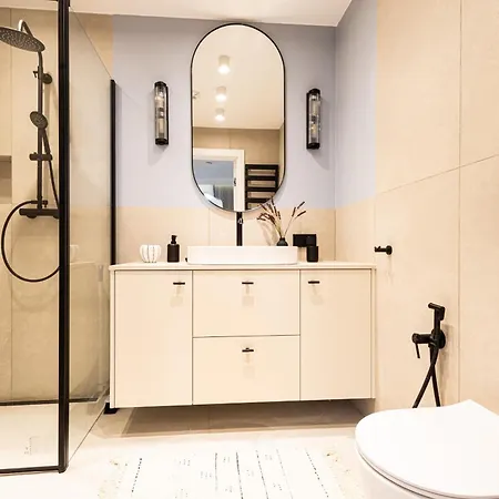 Shellter By 2homerent * Rogowo
