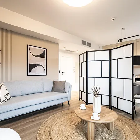 Shellter By 2homerent