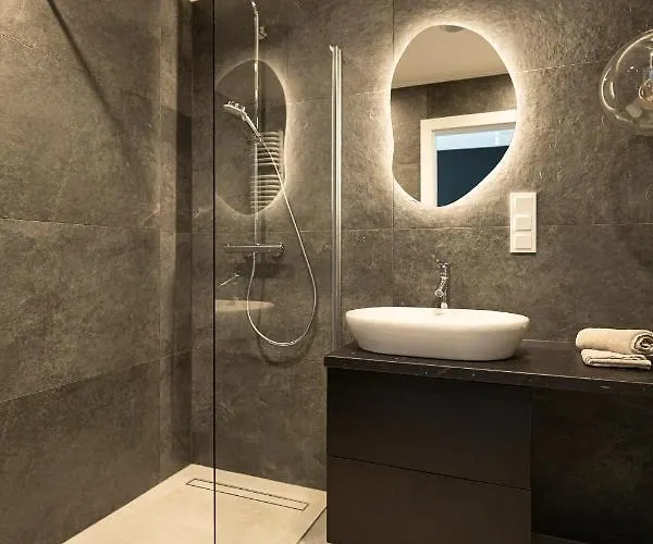 Shellter By 2homerent