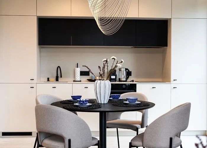 Shellter By 2homerent *